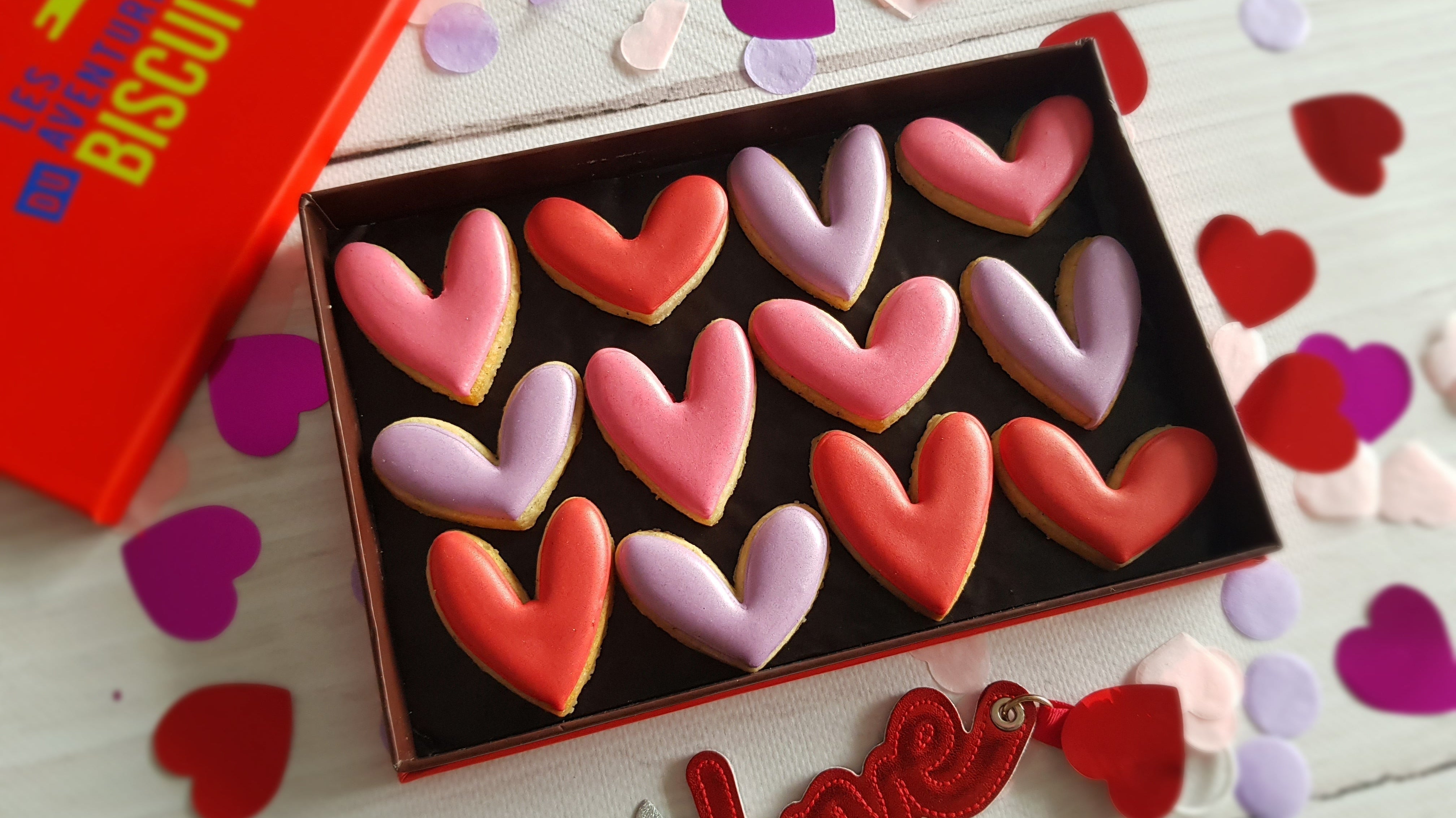 biscuits saint valentin, coeurs, coffret cadeau