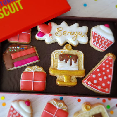 Coffret de biscuits décorés personnalisés anniversaire