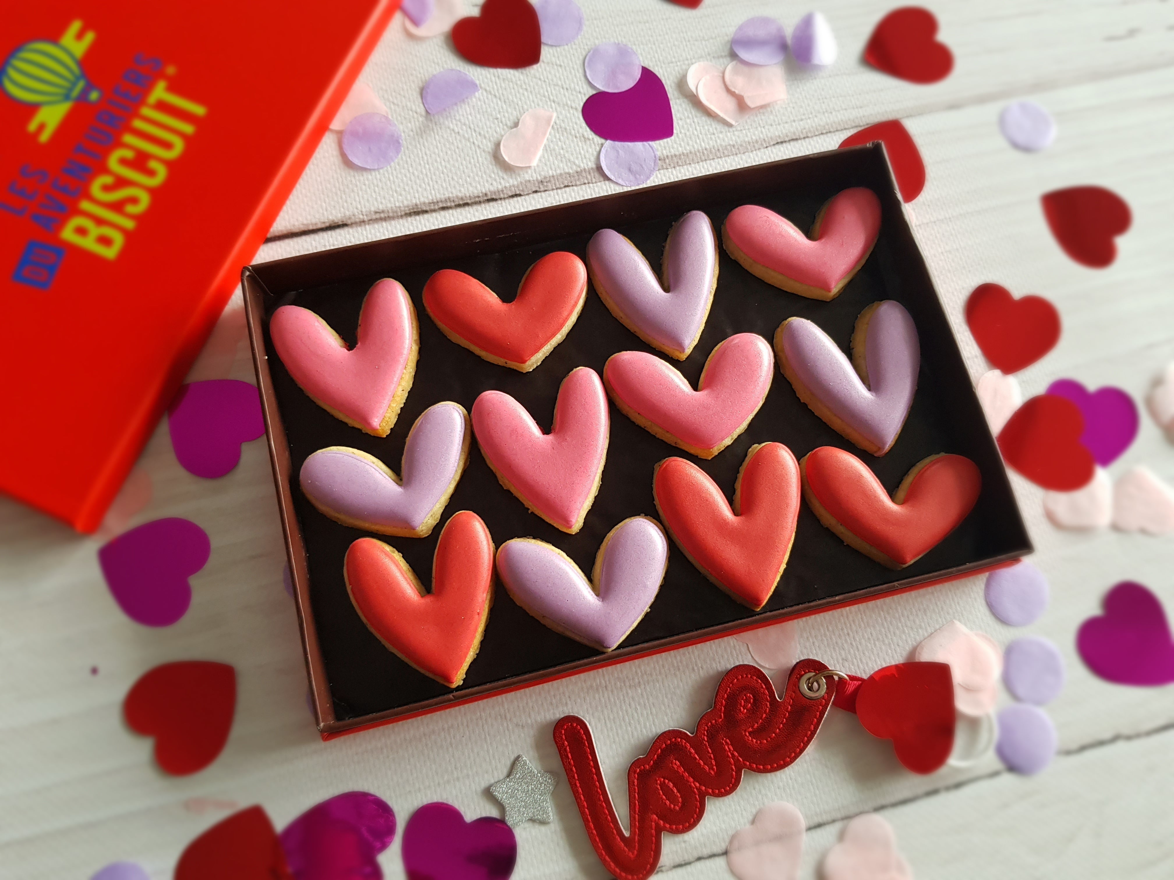 biscuits saint valentin, coeurs, coffret cadeau