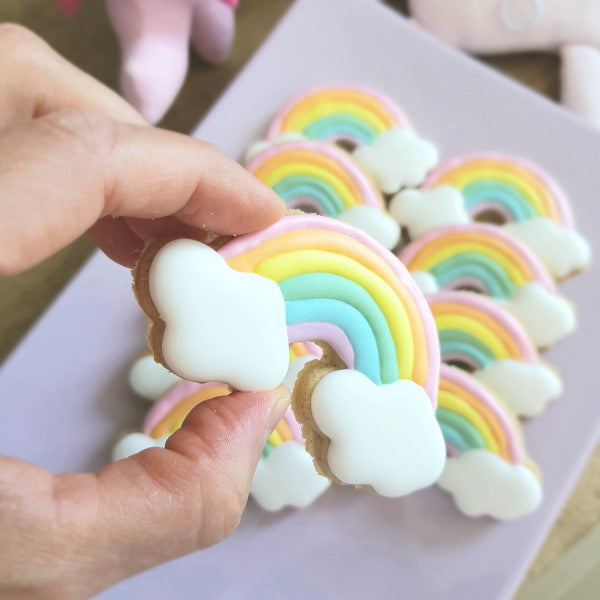 Biscuits personnalisés naissance baptême Arc en ciel