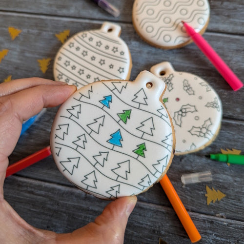 Boules de Noël à colorier | Coffret de 6 biscuits artisanaux à personnaliser