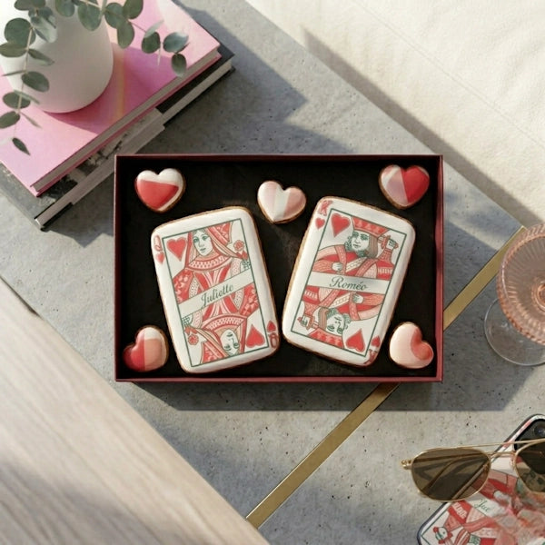 Coffret Kings and Queens avec cartes personnalisées et biscuits cœur