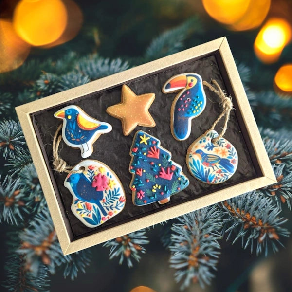 Coffret Sous les Étoiles du Sud – Tropical Christmas avec biscuits artisanaux décorés