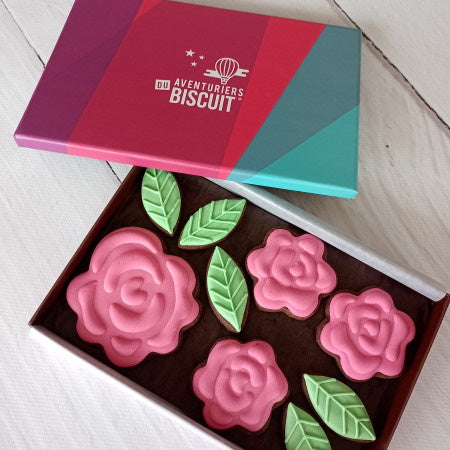 Coffret de biscuits décorés roses de sèvres