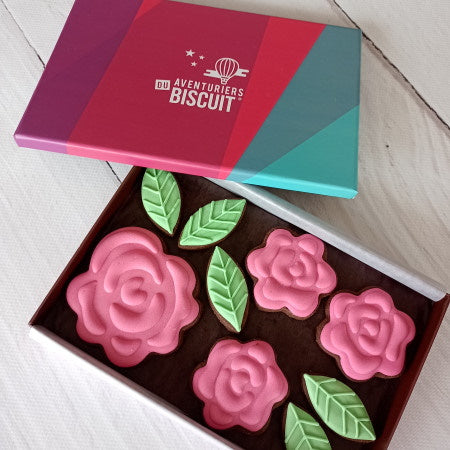 Coffret de biscuits décorés roses de sèvres